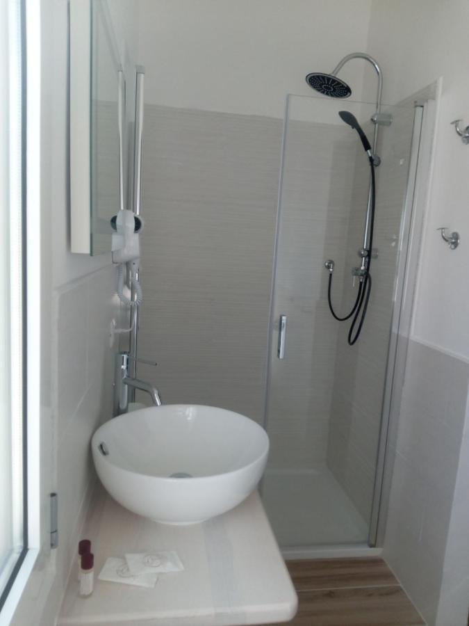 Flamingo Guest House- Rooms Олбия Екстериор снимка