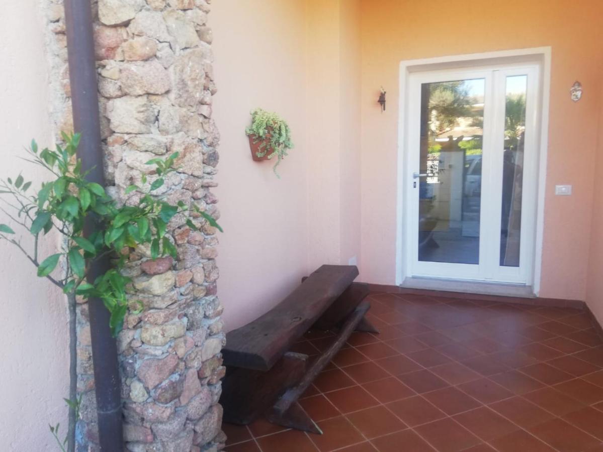 Flamingo Guest House- Rooms Олбия Екстериор снимка