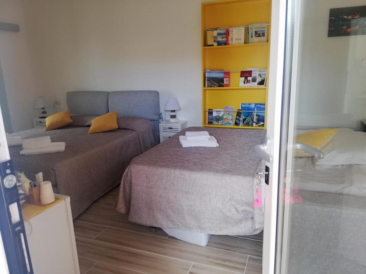 Flamingo Guest House- Rooms Олбия Екстериор снимка