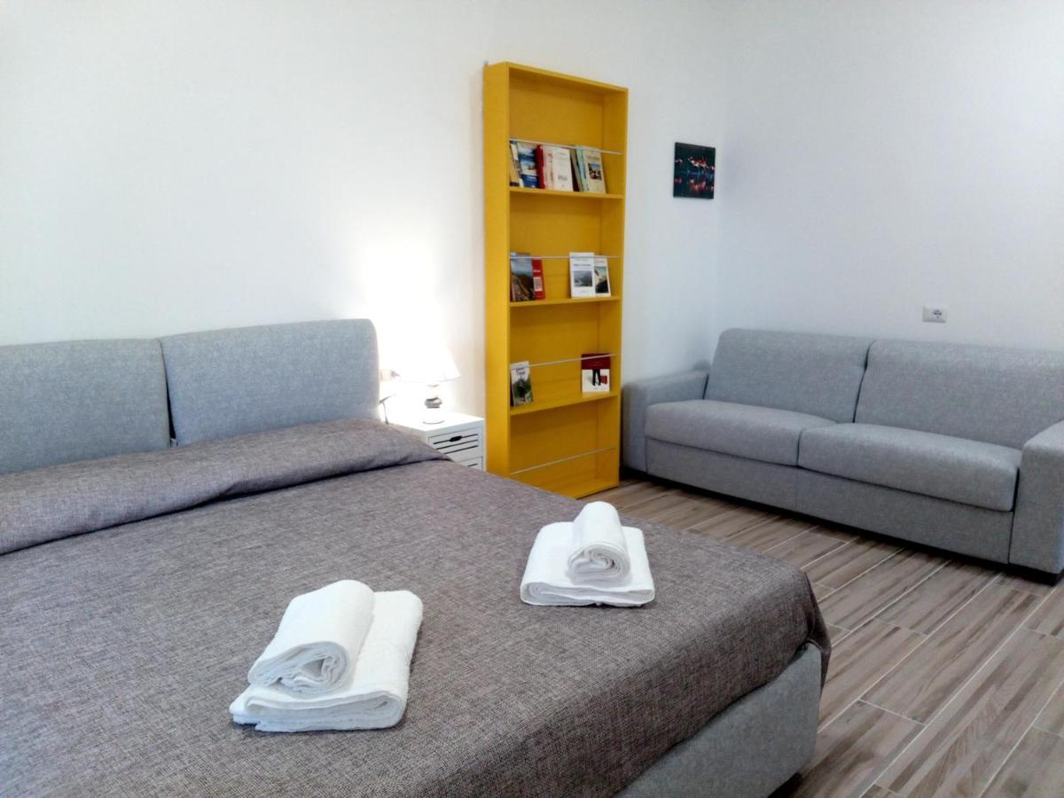 Flamingo Guest House- Rooms Олбия Екстериор снимка